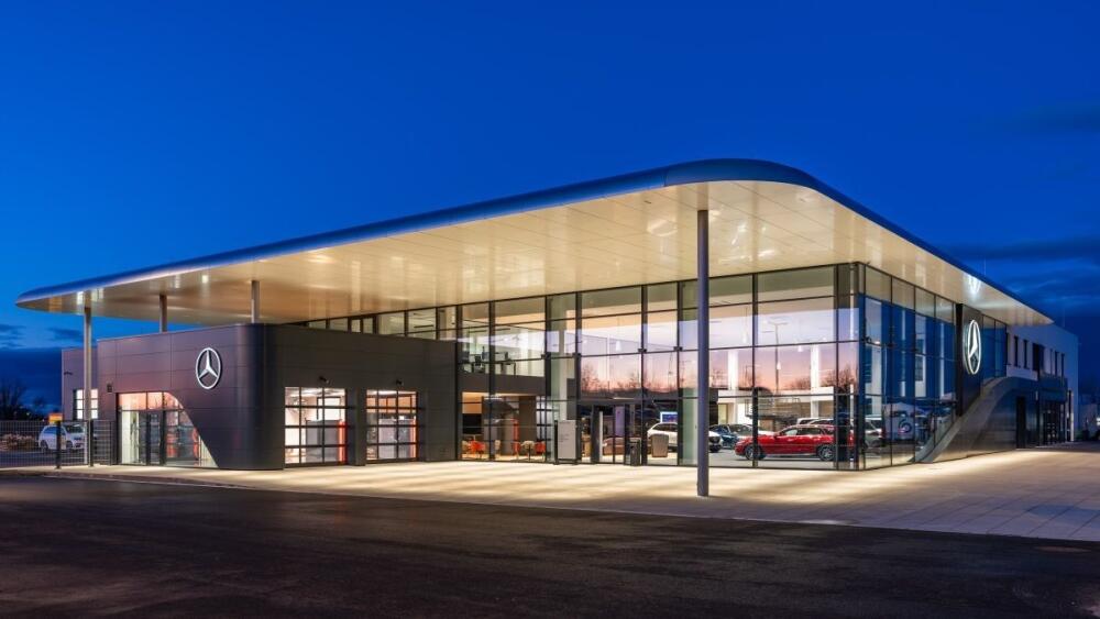 Showroom Mercedes-Benz, Zápy, foto: SYNER